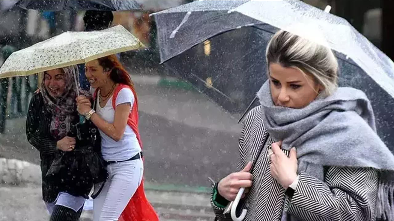 Meteoroloji Saat Vererek Uyardı: 12 İl İçin Sarı Uyarı! Kuvvetli Sağanak ve Fırtına Geliyor