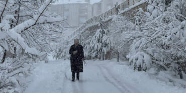 Meteorolojiden 29 İl İçin Yoğun Kar ve Fırtına Alarmı: Okullar Peş Peşe Tatil Ediliyor
