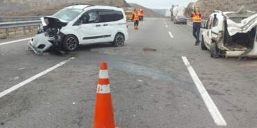 Niğde’de Can Pazarı! İki Araç Çarpıştı, 1 Ölü, 7 Yaralı