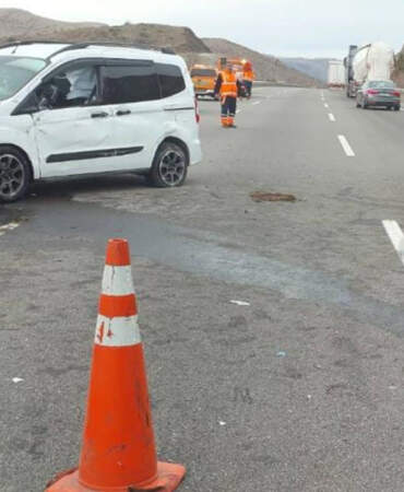 Niğde’de Can Pazarı! İki Araç Çarpıştı, 1 Ölü, 7 Yaralı
