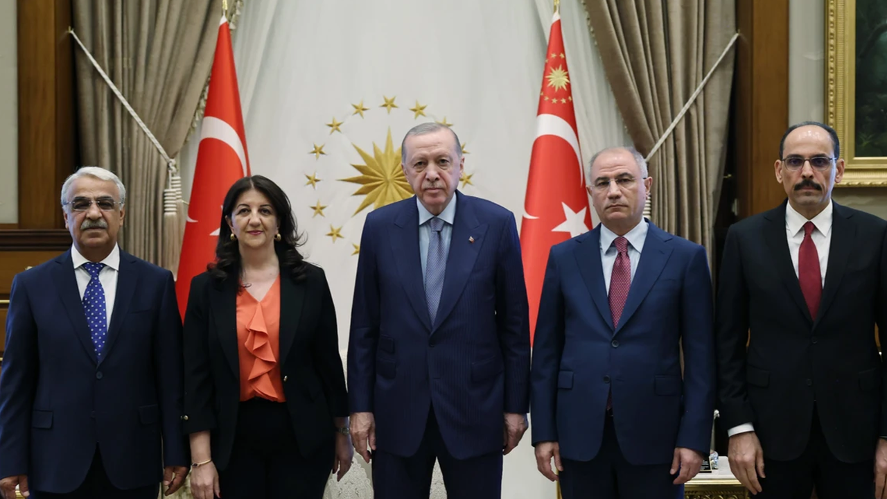 Saat Belirlendi: DEM Parti Heyeti, Cumhurbaşkanı Erdoğan’la Görüşecek