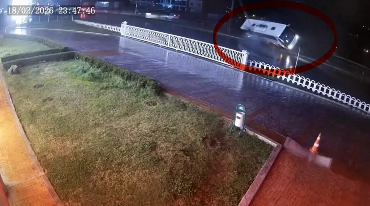 Samsun’da Yolcu Otobüsü Devrildi: 7 Yaralı