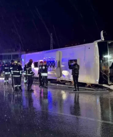 Samsun’da Otobüs Devrildi: 6 Yaralı