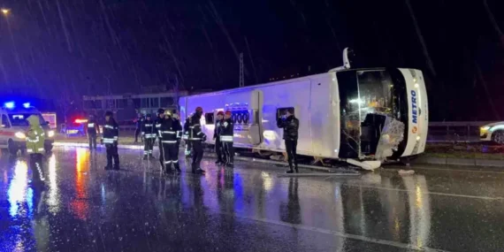Samsun’da Otobüs Devrildi: 6 Yaralı
