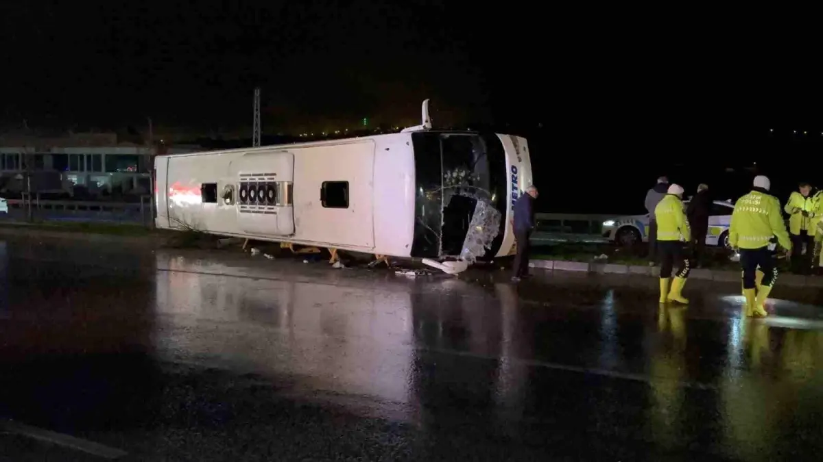Samsun’da Otobüs Devrildi: 7 Yaralı