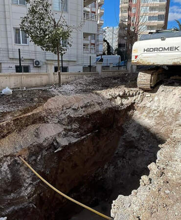 Şanlıurfa’da Altyapı Çalışması Sırasında Göçük! 2 İşçi Yaralandı