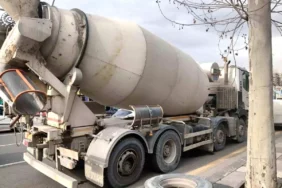 Ankara’da Beton Mikserinden Tekerlek Koptu