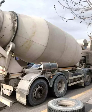 Ankara’da Beton Mikserinden Tekerlek Koptu