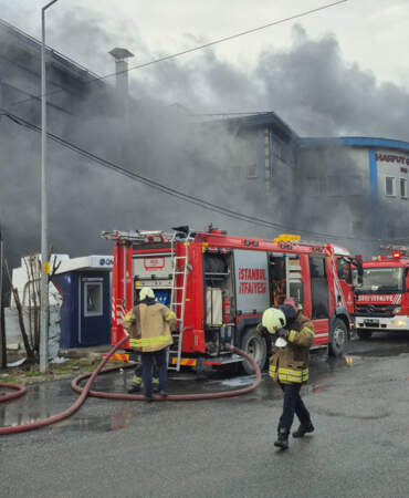Silivri’de Büyük Fabrika Yangını