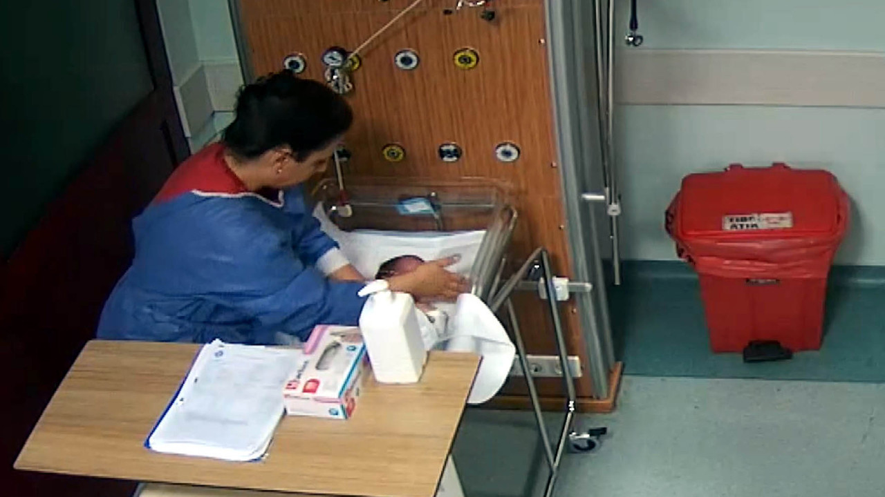 Skandalı Bilirkişi Tespit Etti: 5 Günlük Bebeği Dövüp Engelli Bırakmıştı: Aynı Nöbette Başka Bebeği de Darp Etmiş