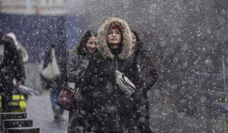 Soğuk Hava Sibirya’dan Geliyor! İstanbul İçin Peş Peşe Uyarı: Kar Yağacak mı?