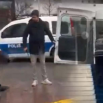 Sokak Ortasında Dehşet! Tanımadığı Kızı Bıçakladı, Savunması Şoke Etti
