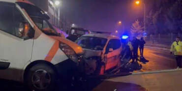 Sultanbeyli’de Trafik Kazası, 2’si Polis 3 Yaralı