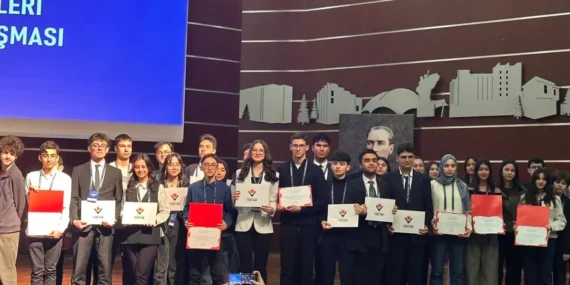 Arda Atacan TÜBİTAK’ta Bölge Birincisi