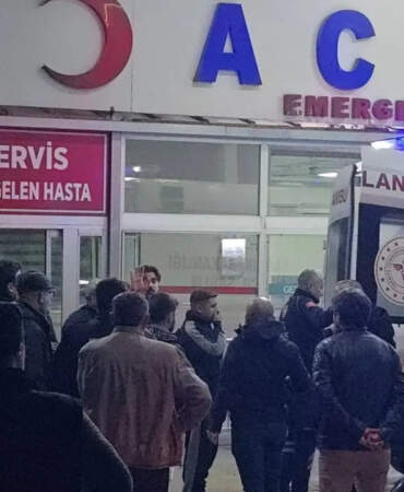 Tekel Bayisinde Bıçaklı Kavga: 1 Ölü, 1 Ağır Yaralı