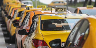 Tüm Taksilerde Artık Zorunlu Oldu: Tarih Verildi! Resmi Gazete’de Yayımlandı