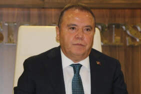 Muhittin Böcek Hastaneye Kaldırıldı