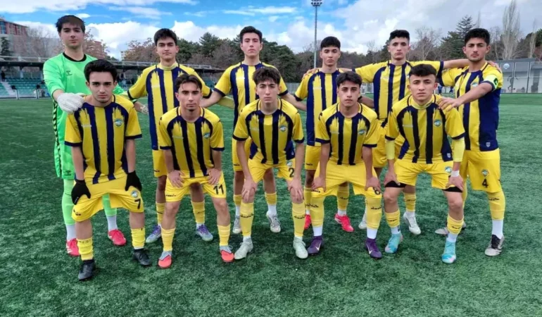 U17 Gelişim Ligi 8. Grup: Talas Belediye: 1 Ankara Demirspor: 4