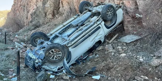 Yozgat’ta Otomobil Devrildi, Sürücü Yaralandı