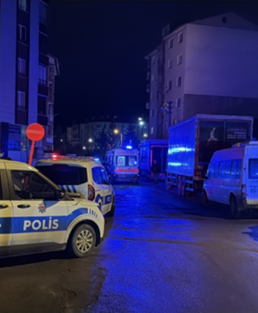 15 Yaşındaki Çocuk Dehşet Saçtı! Babasını ve Ağabeyini Öldürdü, Babaannesini Ağır Yaraladı