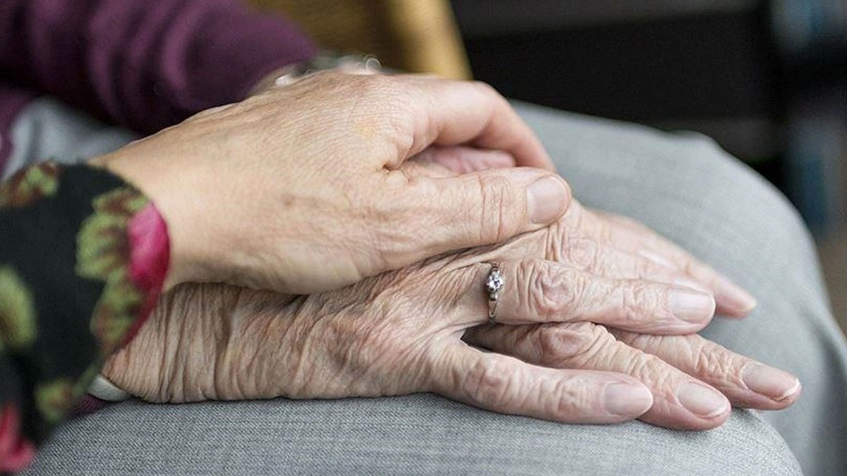 Türkiye’de yaklaşık 1,8 milyon yaşlı yalnız yaşıyor