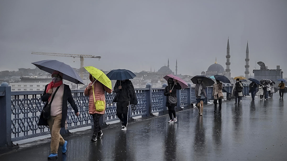 AKOM uyardı: İstanbul’da bayram haftasında soğuk ve yağış etkili olacak
