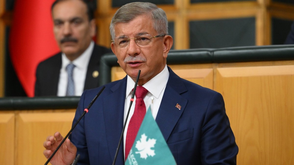 Davutoğlu’ndan iktidara ‘İran’ çağrısı: 12 maddelik acil eylem planı sundu