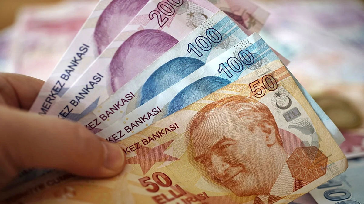 DİSK-AR: Asgari ücretin Şubat kaybı 2 bin 232 TL