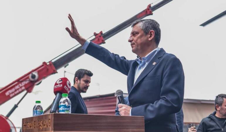 Özel bu akşam Eyüpsultan’ı işaret etti: ‘Türkiye İttifakı’ vurgusu
