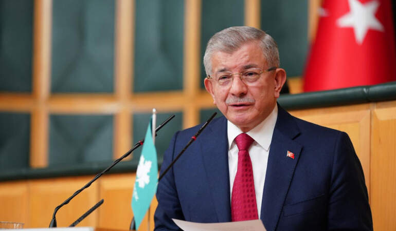 Davutoğlu’ndan Trump’ın ‘İran’ iddiasına yorum: Psikolojik harp taktiği olabilir