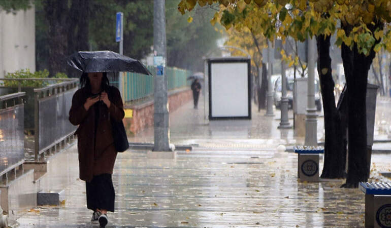 Meteoroloji’den peş peşe uyarı: Sağanak ve fırtına geliyor