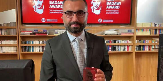 Tutuklu gazeteci Alican Uludağ Ankara’ya sevk ediliyor