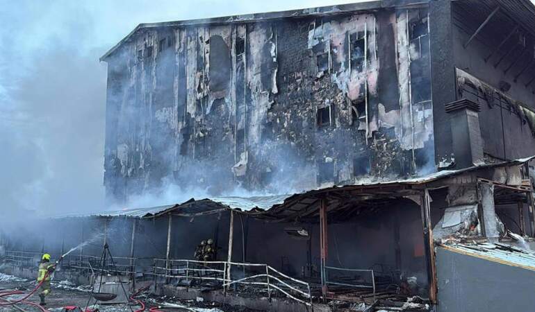 Uludağ’da 3 kişinin öldüğü otel yangını davası: Tutuklu sanıklara ev hapsi