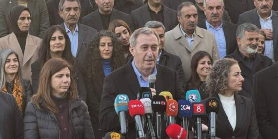 Bakırhan: Kayyumda ısrar etmek doğru değil
