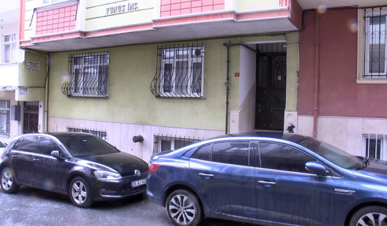 Esenler’de dehşet! Tartıştığı eşini odaya kilitledi, polisleri görünce intihar etti