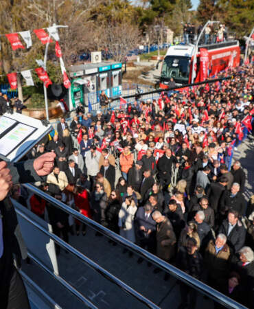 Özel’den ABD ve İsrail’e sert tepki: İran’a müdahale etmek eli kanlı Netanyahu’ya düşmez