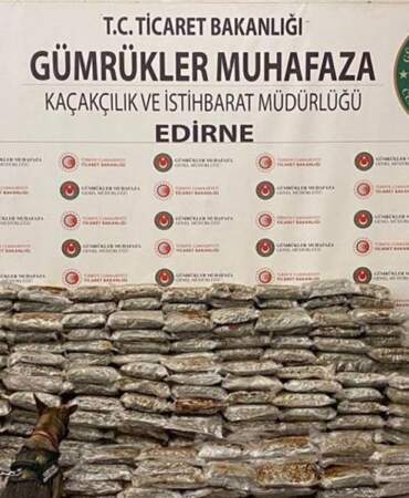 Gümrükte yarım tona yakın uyuşturucu bulundu