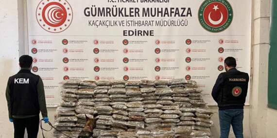 Gümrükte yarım tona yakın uyuşturucu bulundu