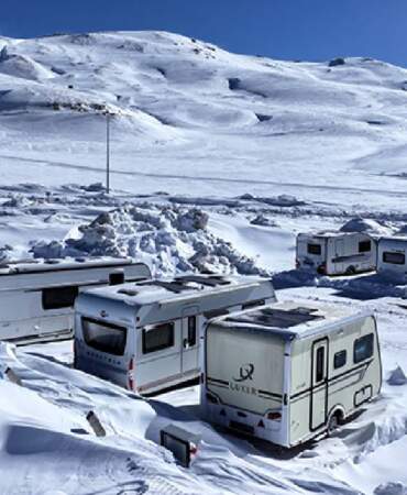 Karavan tutkunları rotayı Erciyes’e çevirdi! Kışın vazgeçilmez adresi oluyor