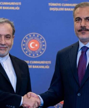 Bakan Fidan, Arakçi ile telefonda görüştü