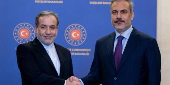 Bakan Fidan, Arakçi ile telefonda görüştü