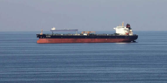 Hürmüz’de 150 tanker bekliyor