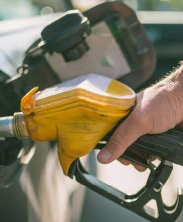 Akaryakıtta ‘savaş’ dalgası sürüyor: Benzine dev zam