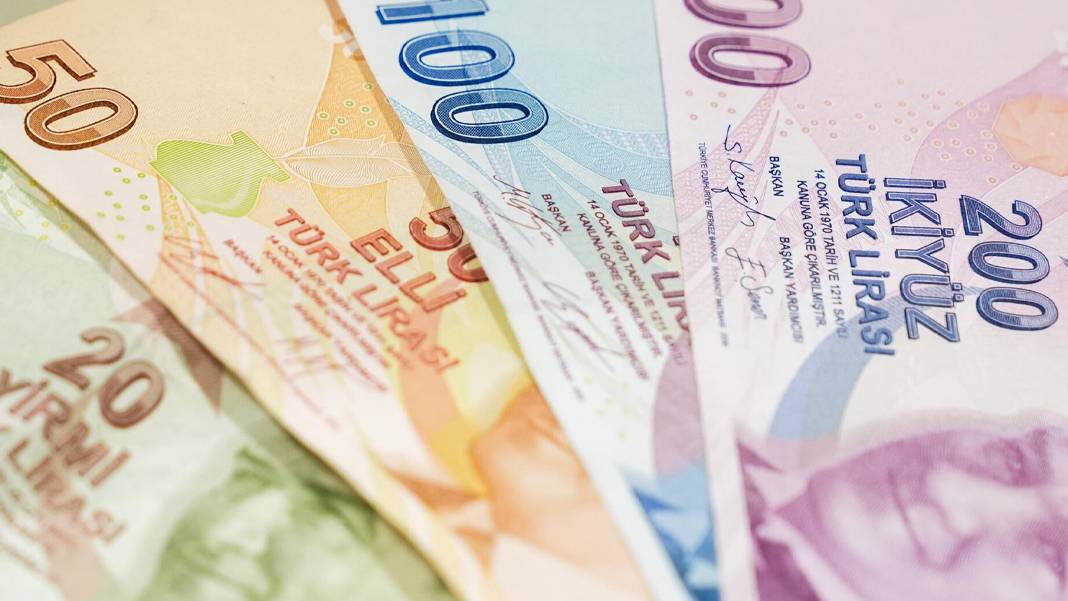 Milyonlarca emekliye ikramiyeden kötü haber: Zam beklentisi rafa kalktı