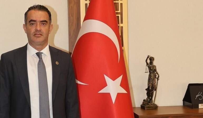 Özgür Arıcı kimdir: Koçarlı Belediye Başkanı meclis toplantısında neden küfretti?