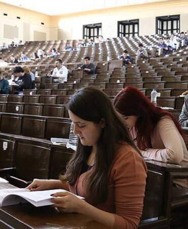 Üniversiteler 3 yıla düşecek mi? YÖK’ten eğitim süresi açıklaması