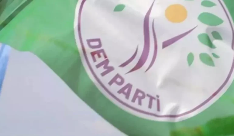 DEM Parti’nin adı ve tabelası değişiyor: Kapatma davası gölgesinde yeni rota kuruldu