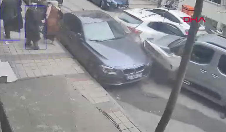 Sultangazi’de trafikte tartışma kazayla bitti! 5 kişi olay yerinden kaçtı
