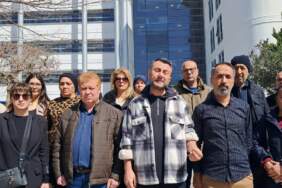 Depremde 88 kişi hayatını kaybetti: Elit Apartmanı davası üç celsedir belediyeden evrak bekliyor