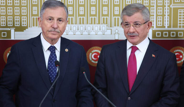 Davutoğlu’ndan İran uyarısı: Türkiye aktif tarafsızlık politikasına geçmeli